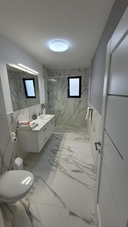 Magic Mirror Apartment Satu Mare Ngoại thất bức ảnh