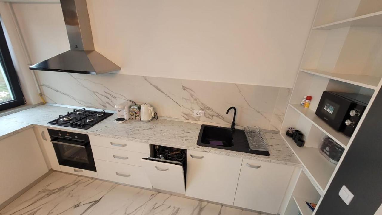 Magic Mirror Apartment Satu Mare Ngoại thất bức ảnh